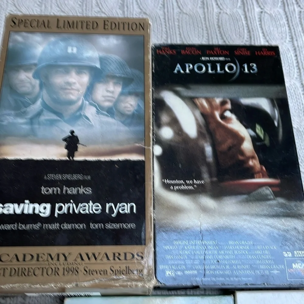 VHS Tom Hanks movie bundle. Cast Away Dragnet Forrest Gump Apollo13 Saving Ryan